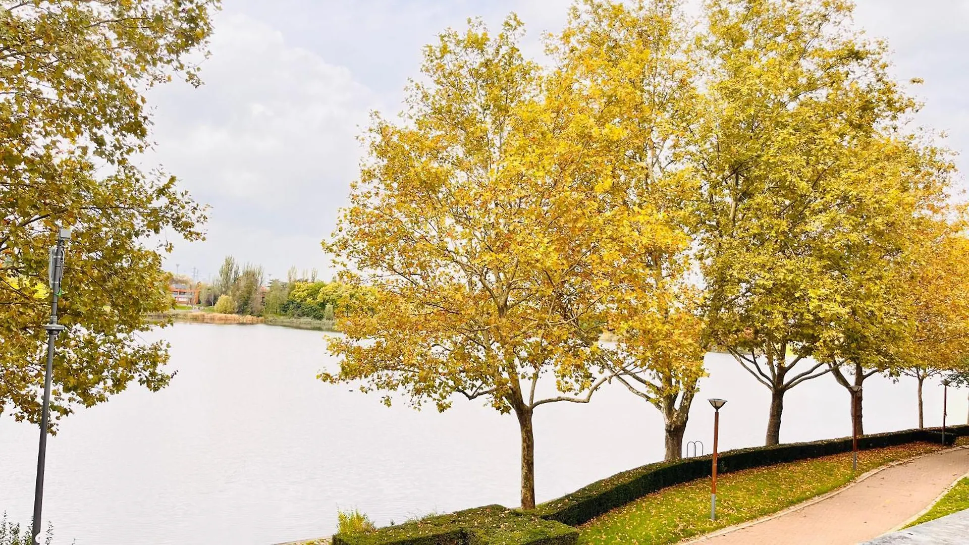 Charmant Et Cosy Appartement A Creteil Lac 0*,